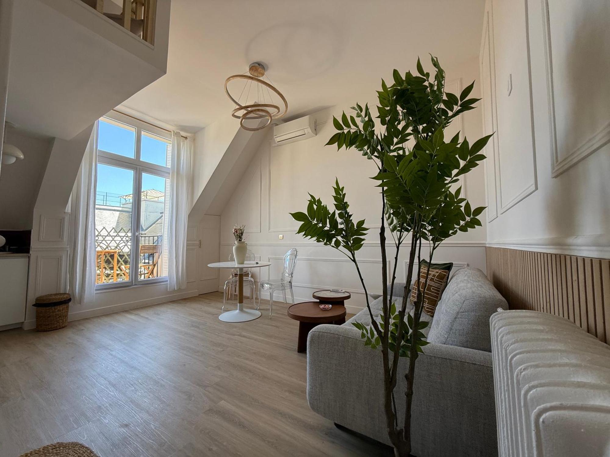 Apartment Little Lv2 Au Coeur De L'avenue Des Champs-elysees Arc De Triomphe *